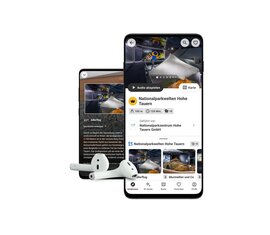 Smartphone mit Audioguide-App der Nationalparkwelten. | © Ferienregion Nationalpark Hohe Tauern